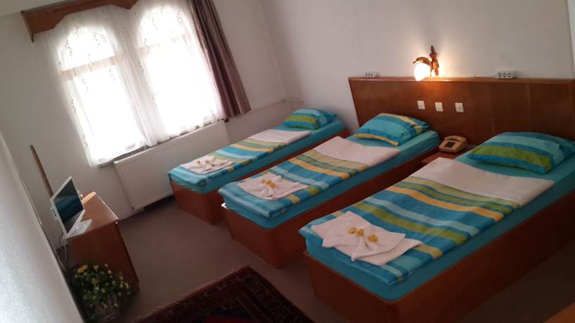 Imagen de la habitación del Hotel Ozyel. Foto 16