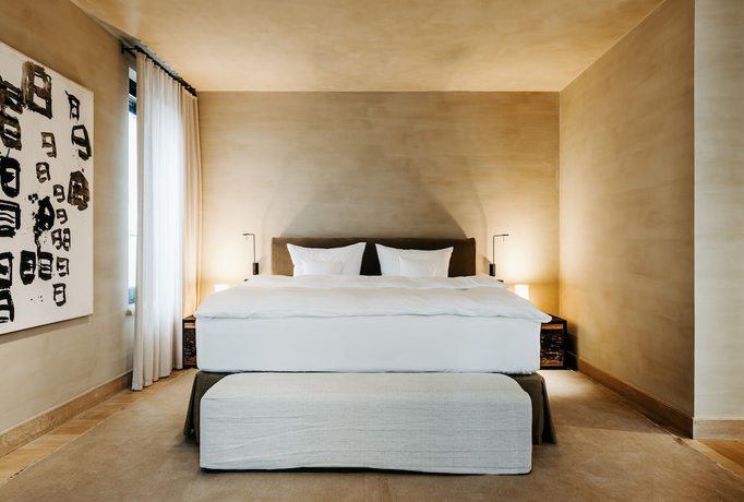 Imagen de la habitación del Hotel PURS. Foto 5