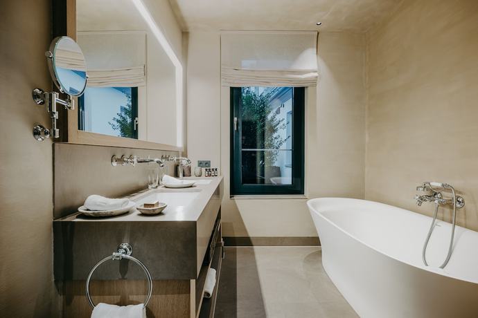 Imagen de la habitación del Hotel PURS. Foto 12