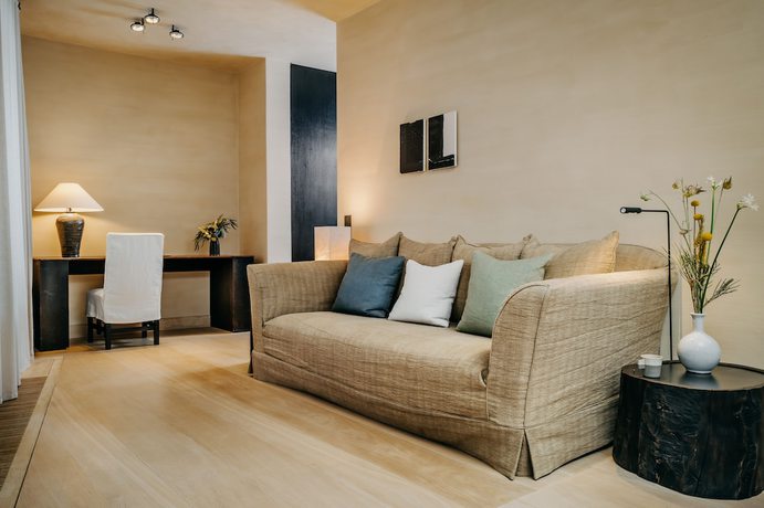 Imagen de la habitación del Hotel PURS. Foto 15