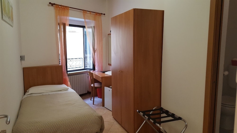 Imagen de la habitación del Hotel Pace. Foto 7