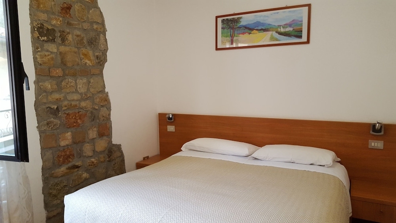 Imagen de la habitación del Hotel Pace. Foto 13