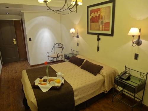 Imagen general del Hotel Pac&iacute;fico. Foto 6