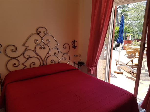 Imagen de la habitación del Hotel Palatium Mari. Foto 9