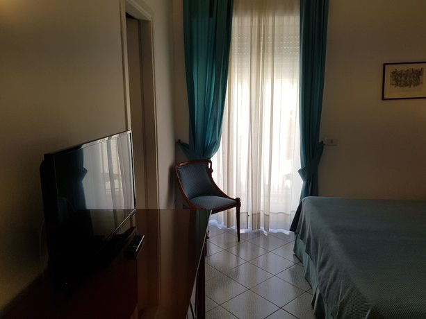 Imagen de la habitación del Hotel Palatium Mari. Foto 14