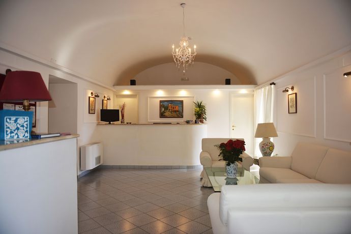 Imagen de los interiores del Hotel Palatium Mari. Foto 19