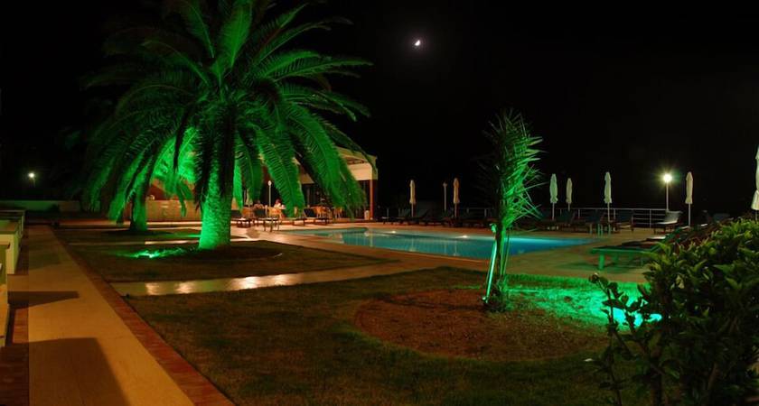 Imagen de la piscina del Hotel Palm Beach Arsuz. Foto 17