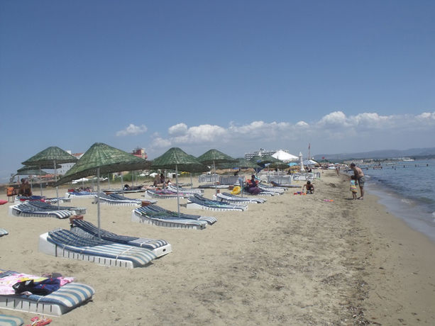 Imagen de los exteriores del Hotel Palmera Resort. Foto 9