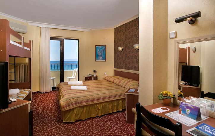 Imagen de la habitación del Hotel Palmera Resort. Foto 3