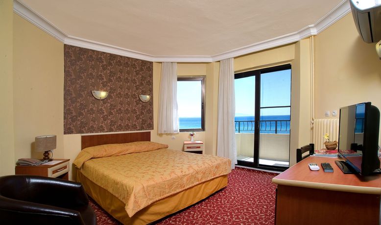Imagen de la habitación del Hotel Palmera Resort. Foto 5