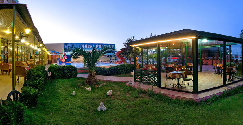 Imagen de la habitación del Hotel Palmera Resort. Foto 6