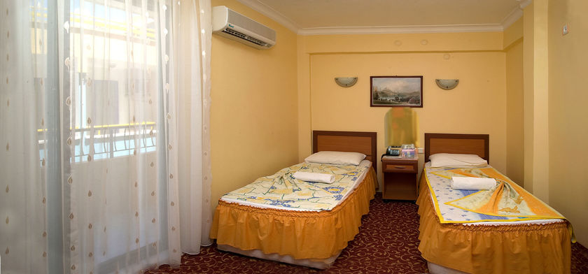 Imagen de los interiores del Hotel Palmera Resort. Foto 14