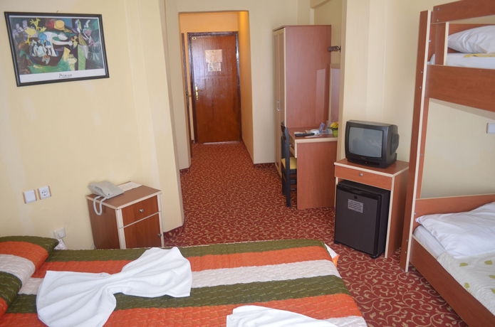 Imagen de la habitación del Hotel Palmera Resort. Foto 7