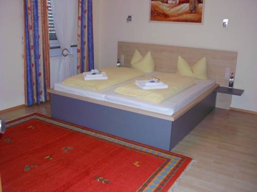 Imagen de la habitación del Hotel Papillon. Foto 11