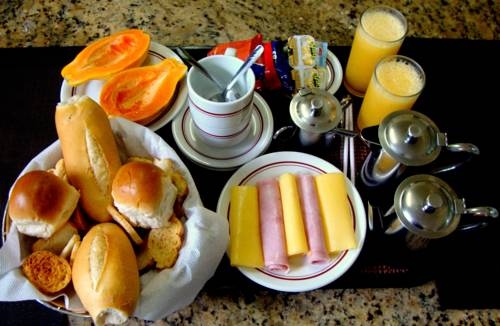 Imagen del bar/restaurante del Hotel Paraguai. Foto 12