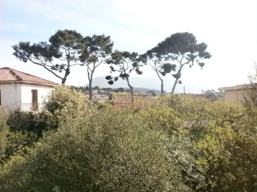 Imagen de la habitación del Hotel Parc Azur Toulon. Foto 10