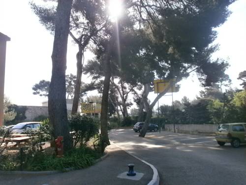 Imagen de la habitación del Hotel Parc Azur Toulon. Foto 13