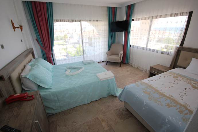 Imagen de la habitación del Hotel Paris. Foto 5