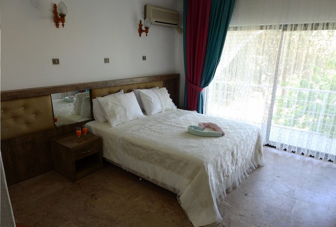 Imagen de la habitación del Hotel Paris. Foto 6