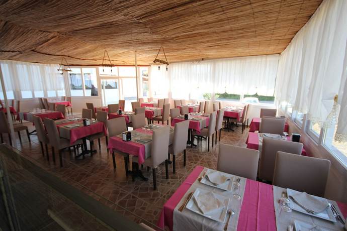 Imagen del bar/restaurante del Hotel Paris. Foto 4