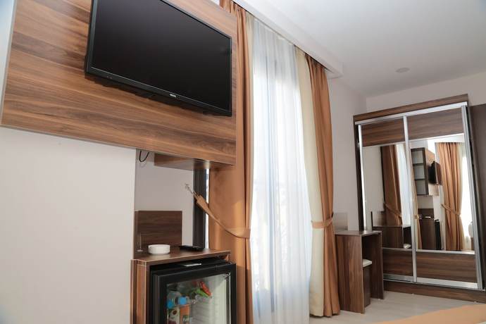 Imagen de la habitación del Hotel Paris Prestige. Foto 6