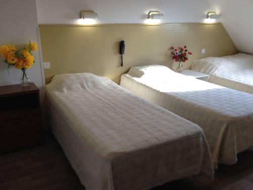 Imagen de la habitación del Hotel Paris Star. Foto 2