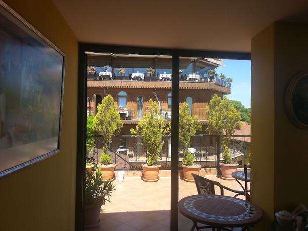 Imagen de los interiores del Hotel Park. Foto 18