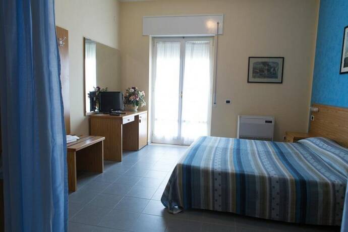 Imagen de la habitación del Hotel Parthenius. Foto 17