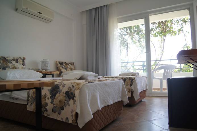 Imagen de la habitación del Hotel Pataros. Foto 4