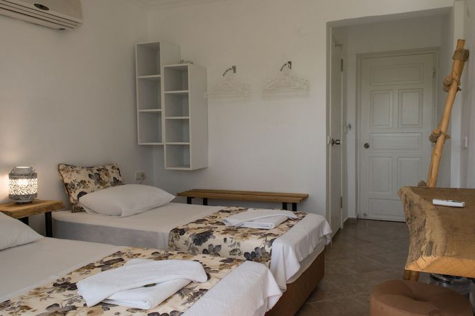 Imagen de la habitación del Hotel Pataros. Foto 11