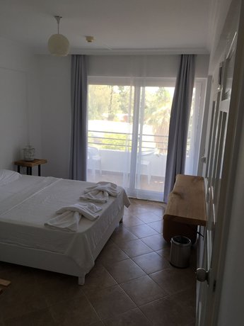 Imagen de la habitación del Hotel Pataros. Foto 13