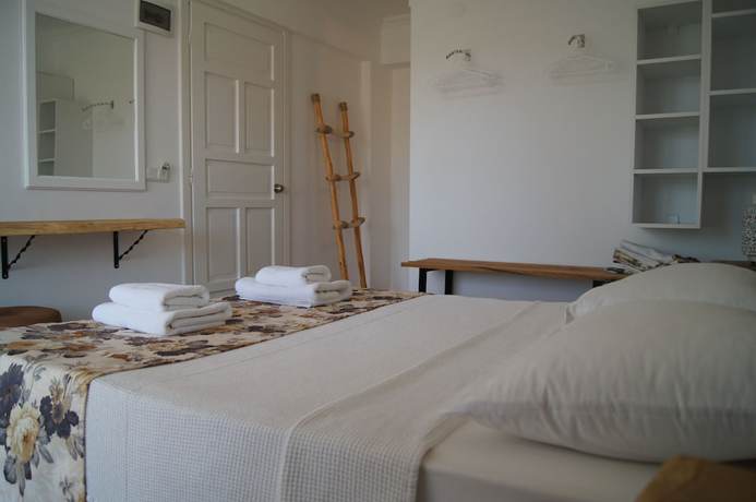 Imagen de la habitación del Hotel Pataros. Foto 19
