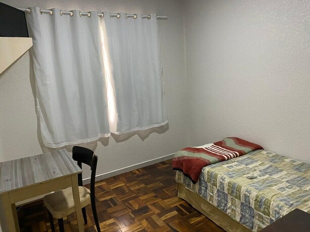 Imagen de la habitación del Hotel Pax Express. Foto 6