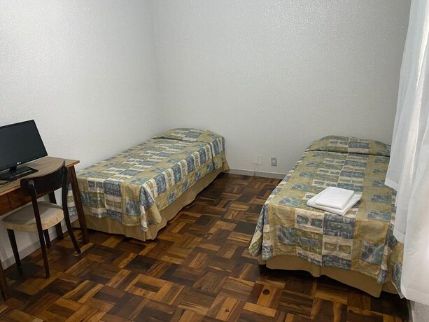 Imagen de la habitación del Hotel Pax Express. Foto 7