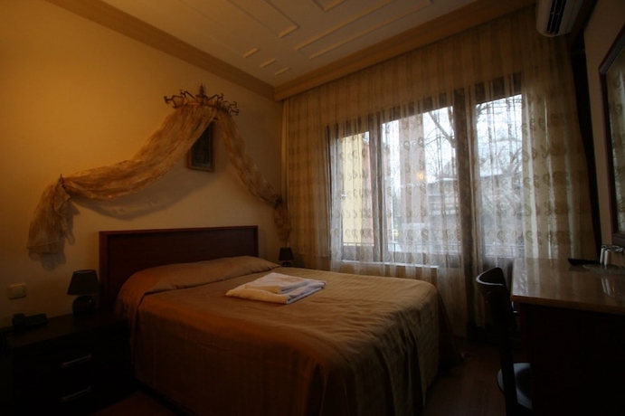 Imagen de la habitación del Hotel Peninsula. Foto 12