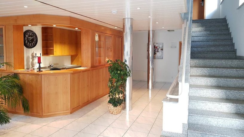 Imagen de los interiores del Hotel Pension Kaempfelbach. Foto 17