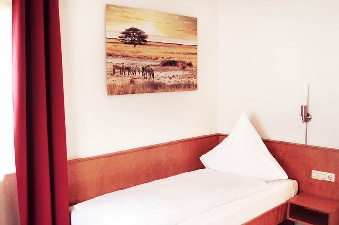 Imagen de la habitación del Hotel Pension Kaempfelbach. Foto 12