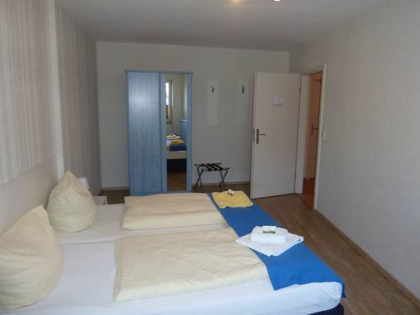 Imagen de la habitación del Hotel Pension Mandy. Foto 10