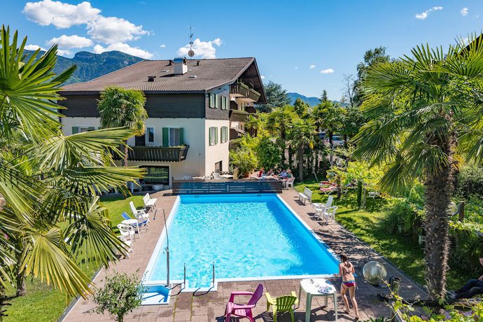 Imagen de la piscina del Hotel Pension Rechtenthal. Foto 19