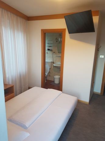 Imagen de la habitación del Hotel Pension Rechtenthal. Foto 11