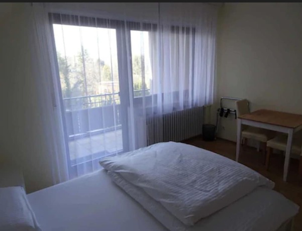 Imagen de la habitación del Hotel - Pension Schlossgarten. Foto 8