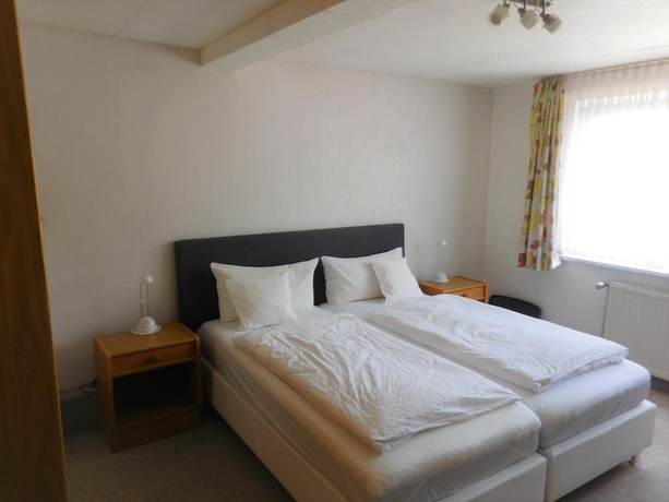 Imagen de la habitación del Hotel Pension am Kurmittelhaus. Foto 9