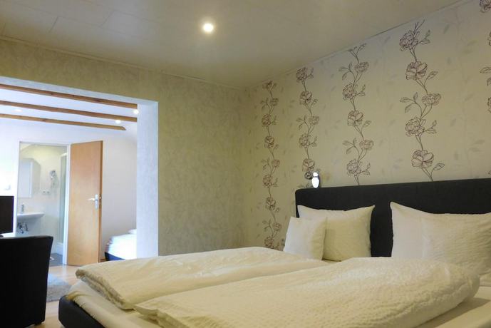Imagen de la habitación del Hotel Pension am Kurmittelhaus. Foto 11