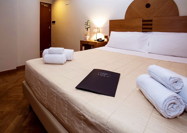 Imagen de la habitación del Hotel Penthouse. Foto 3