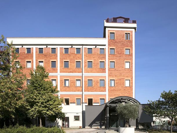Imagen general del Hotel Penthouse. Foto 1