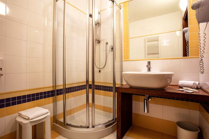 Imagen de la habitación del Hotel Penthouse. Foto 12