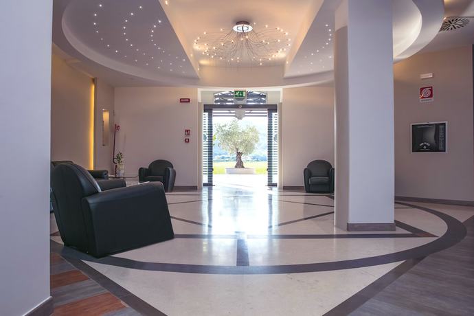 Imagen de los interiores del Hotel Penthouse. Foto 20
