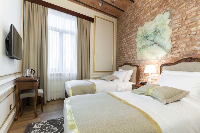 Imagen de la habitación del Hotel Pera Parma. Foto 5