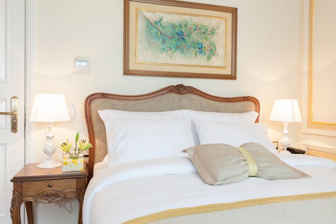 Imagen de la habitación del Hotel Pera Parma. Foto 6