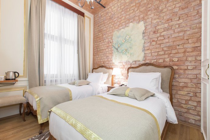 Imagen de la habitación del Hotel Pera Parma. Foto 15